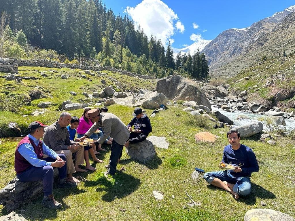 Day hike to Kashang