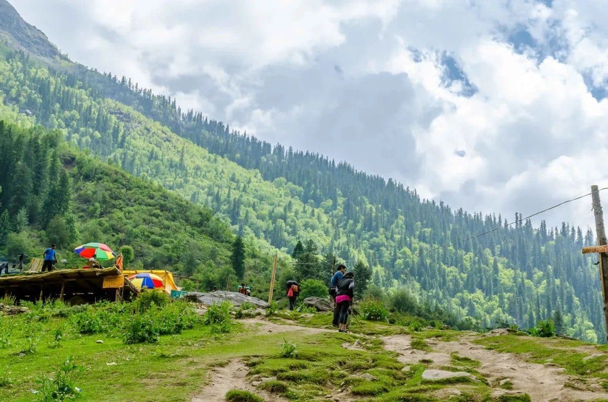 Kheerganga Trek Overnight (Guided)