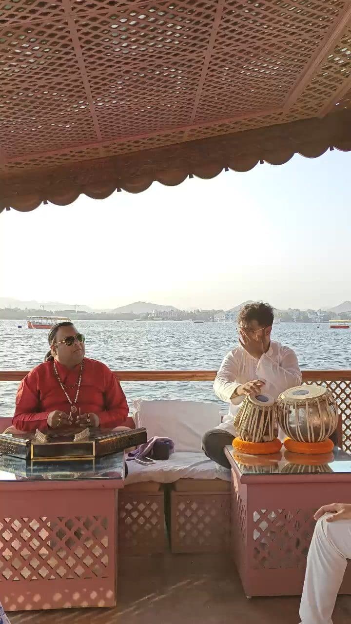 Private Sunset Boat with Live Music on Lake Pichola