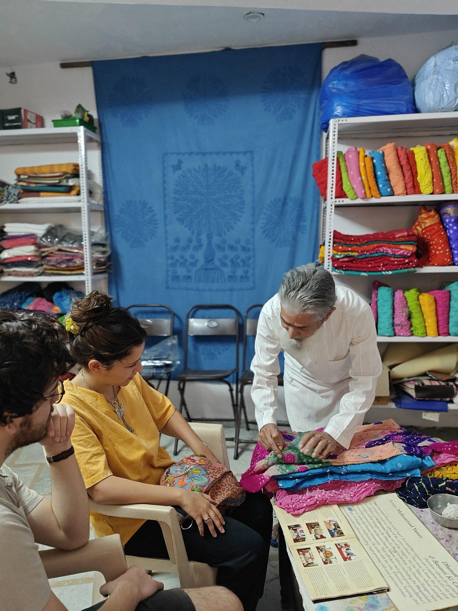 Tie & Dye Workshop in Udaipur – Learn Rajasthani Bandhej with Local Artisans