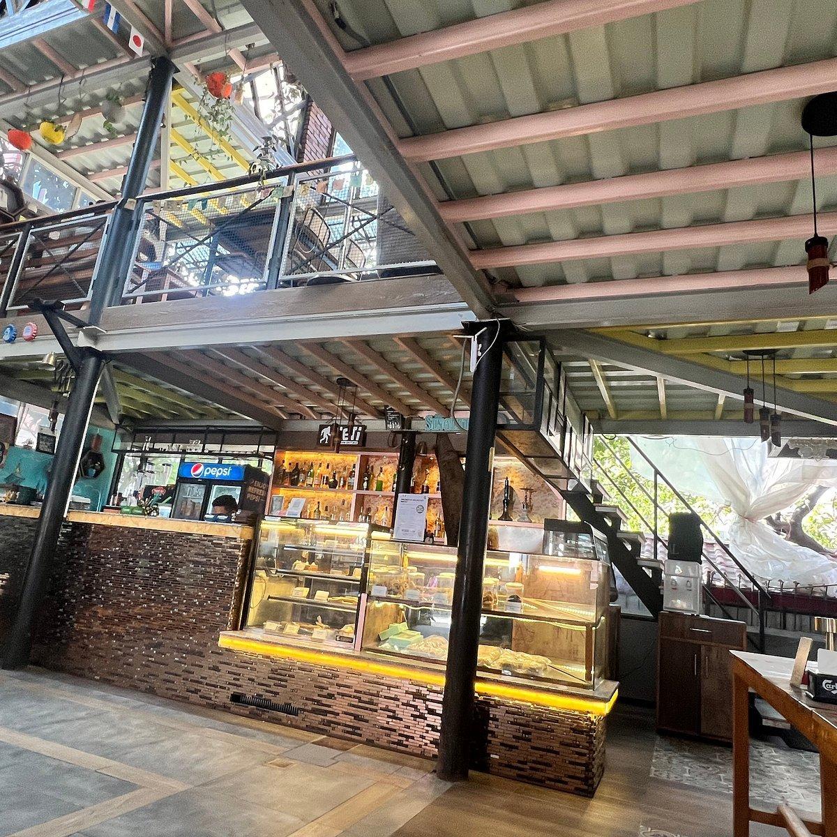 Carpe Diem Lounge & Bakery