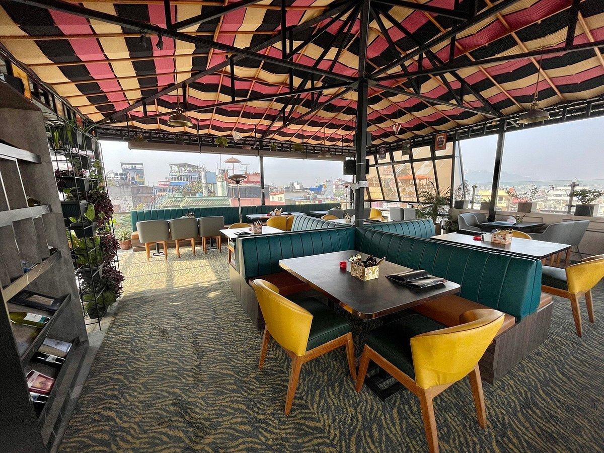 Carpe Diem Lounge & Bakery