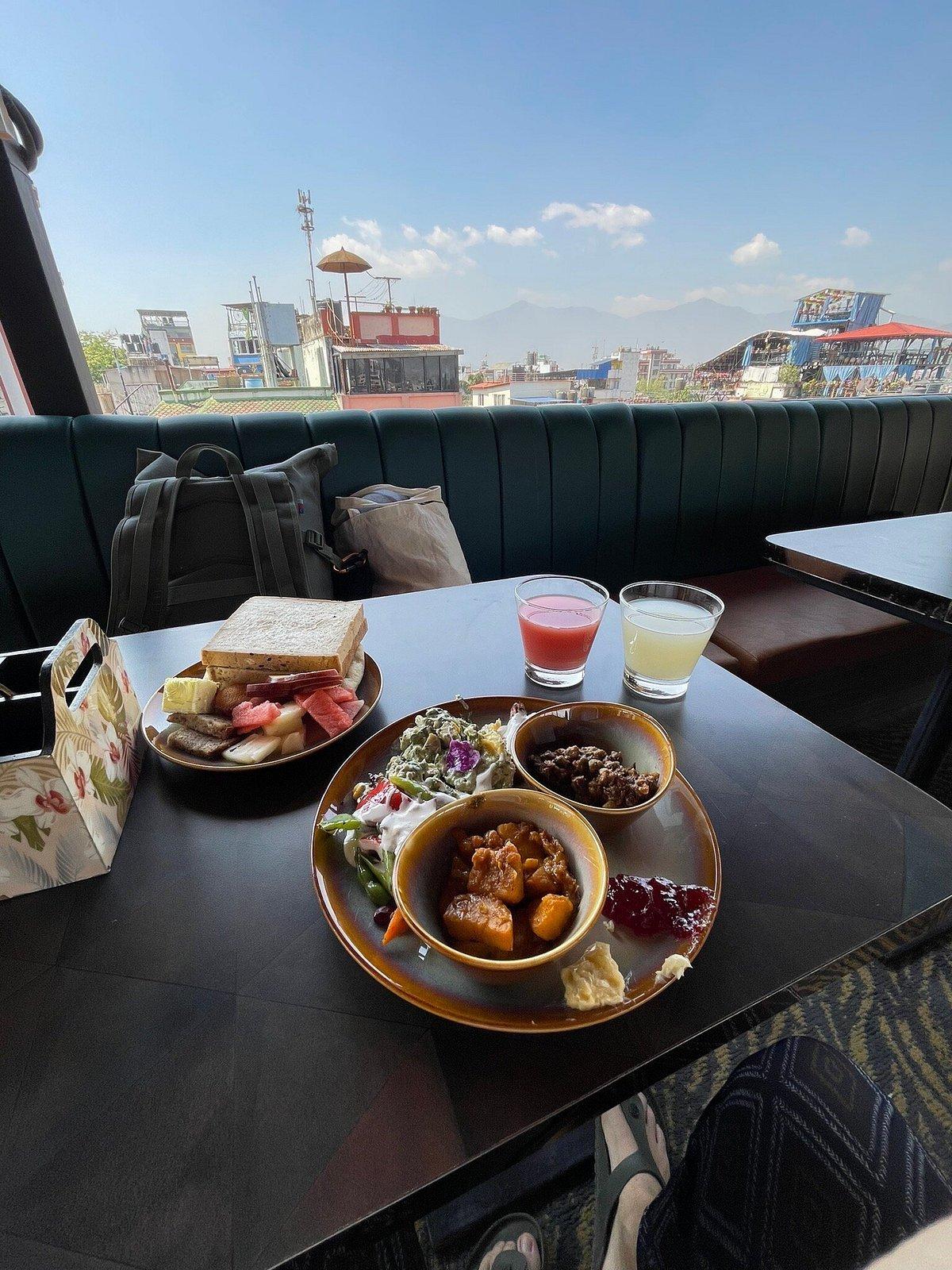 Carpe Diem Lounge & Bakery