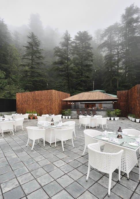 Dining & Lounge