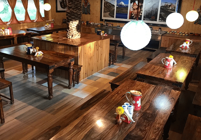 The Retreat — Breakfast & Dinner Buffet