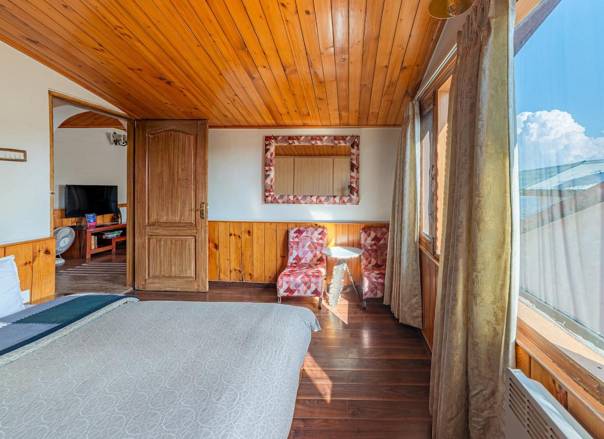 Woody Loft Bedroom with Pine Ceiling