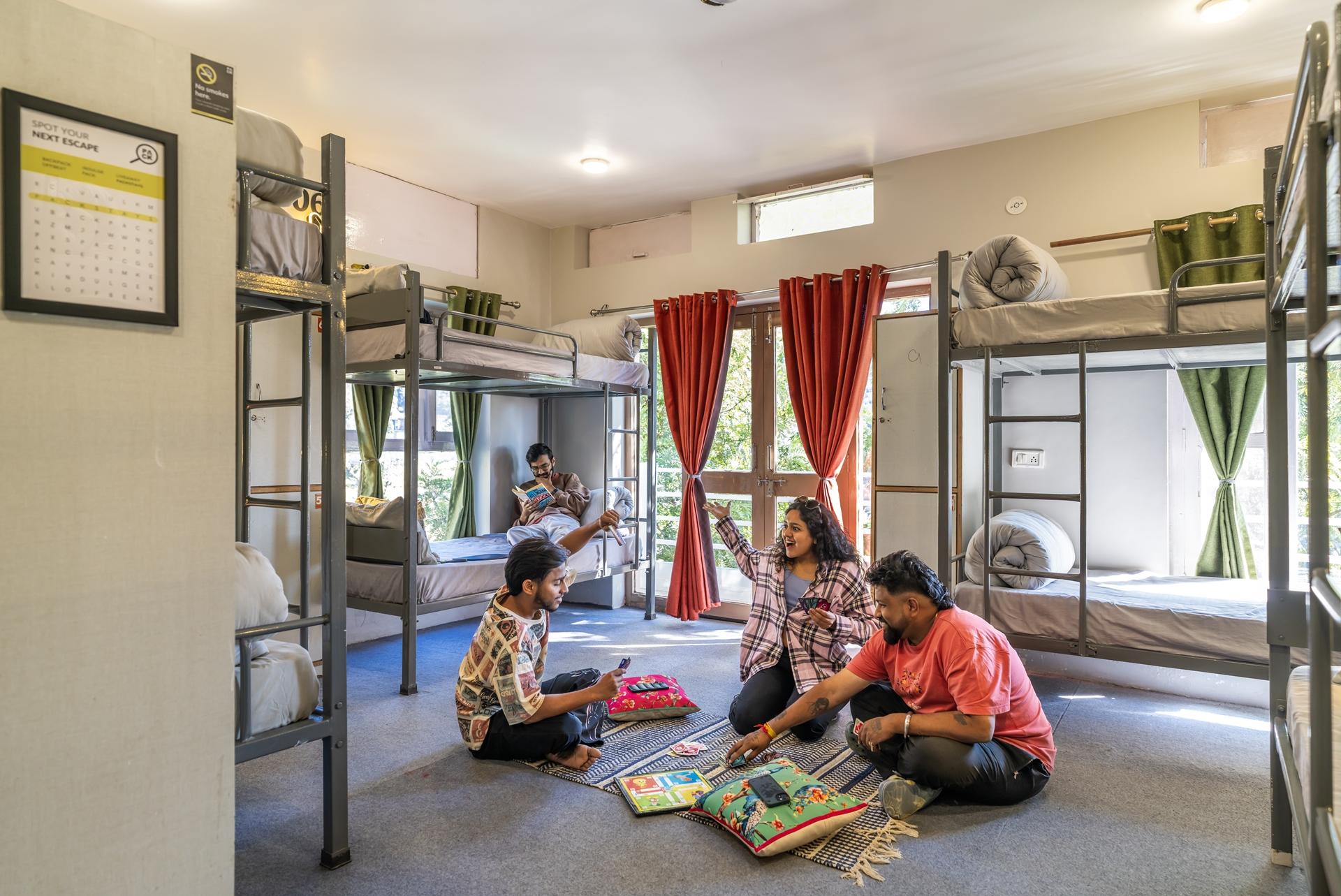 Community Lounge & Games