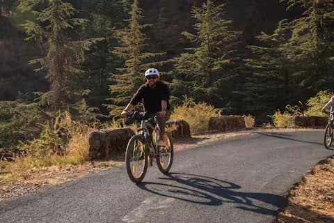 e-MTB rides in country roads