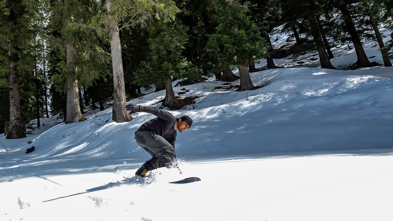 Skiing at Narkanda