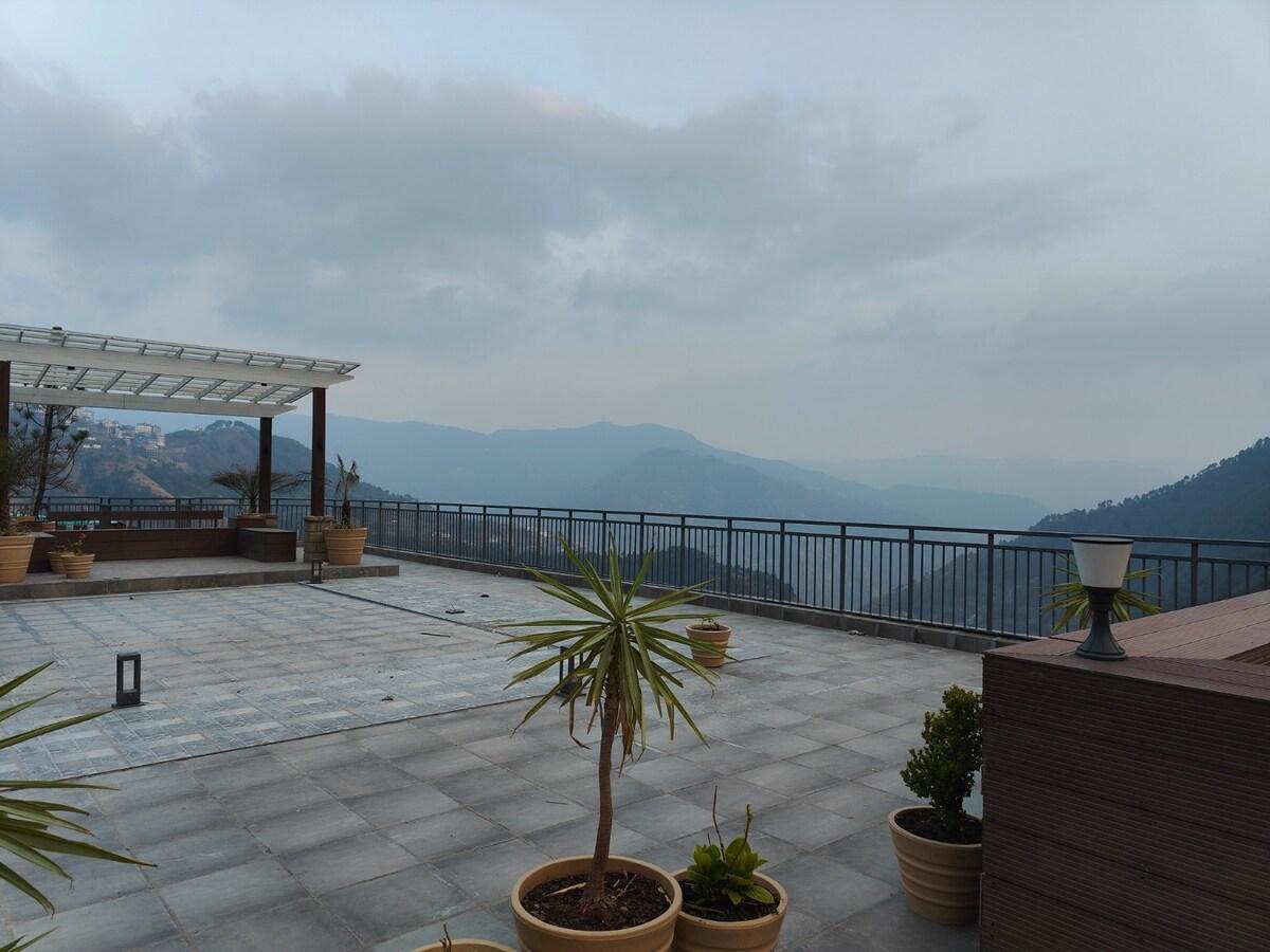 Rooftop Terrace & Hill Views