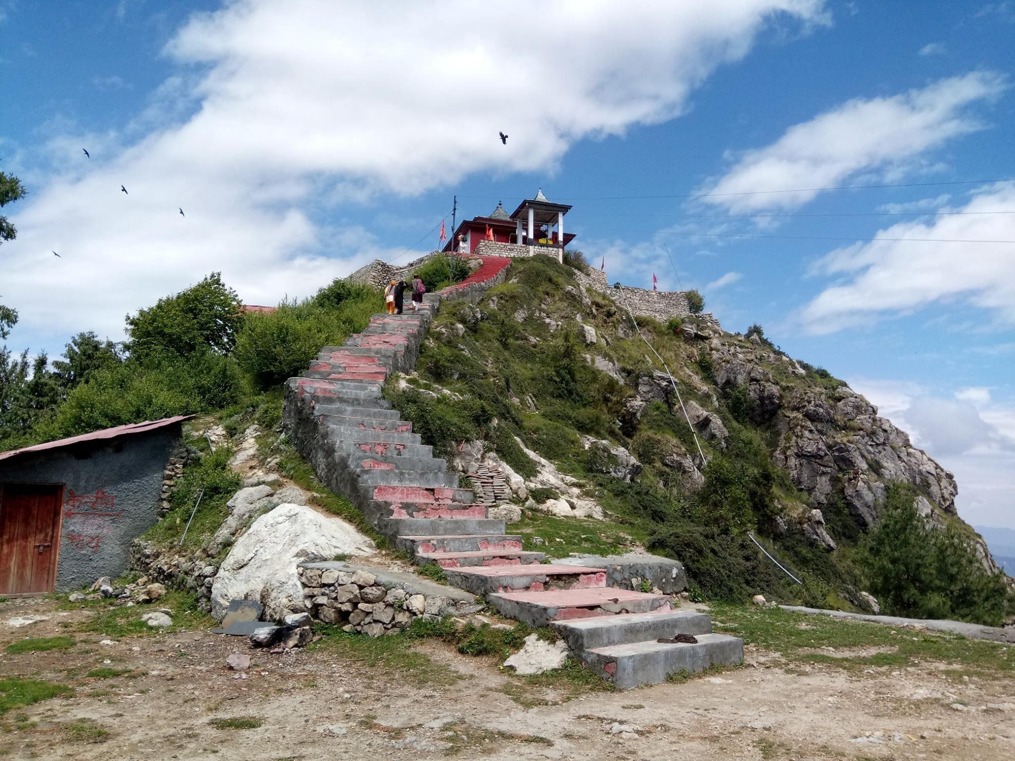 Shali Tibba Guided Hike with Scenic Views