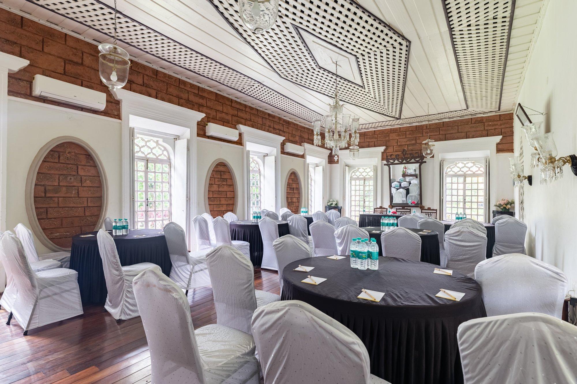 Banquets & Corporate Getaways