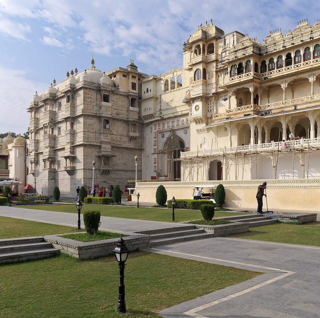 Udaipur City Sightseeing